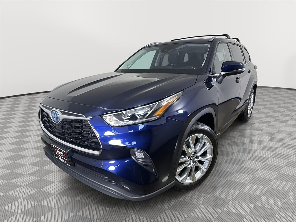 2023 Toyota Highlander Hybrid Located at Smart Motors Toyota slide-image