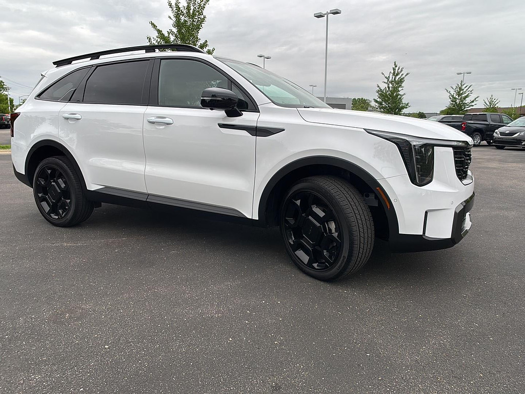 2025 Kia Sorento Located at Smart Motors Toyota light-box-slides