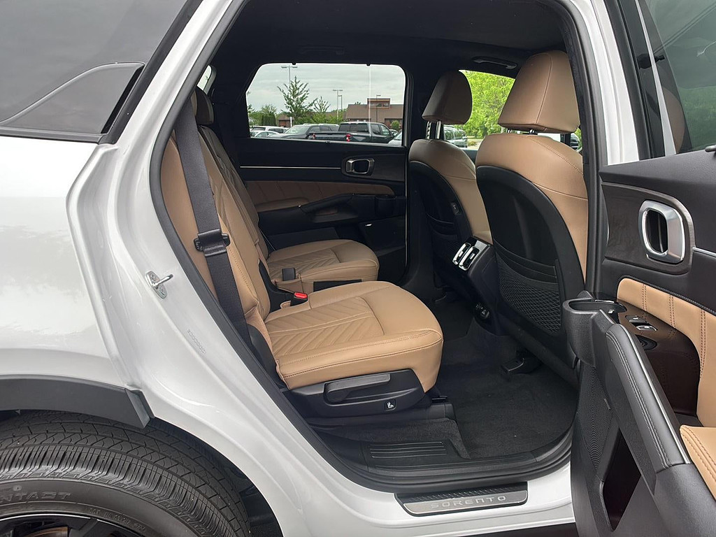 2025 Kia Sorento Located at Smart Motors Toyota light-box-slides