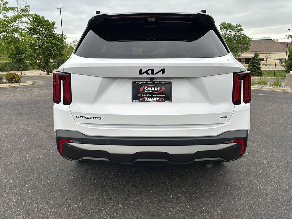 2025 Kia Sorento Located at Smart Motors Toyota light-box-slides