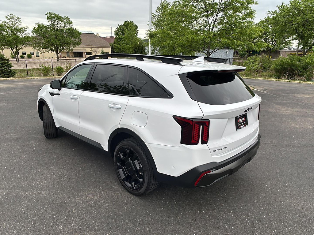 2025 Kia Sorento Located at Smart Motors Toyota light-box-slides