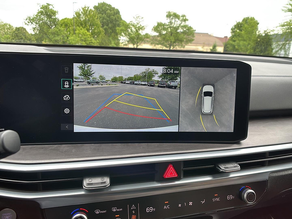 2025 Kia Sorento Located at Smart Motors Toyota light-box-slides