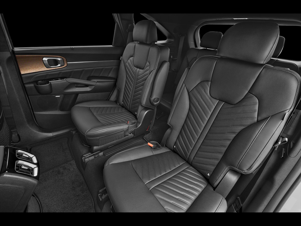2025 Kia Sorento Located at Smart Motors Toyota slide-image