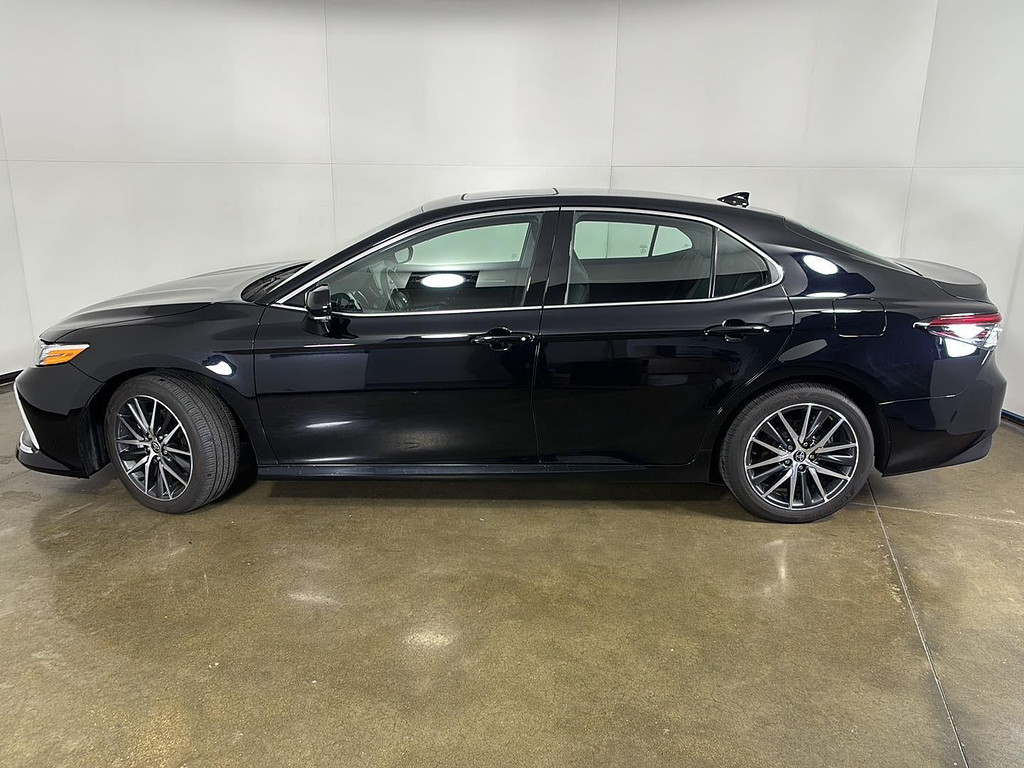 2024 Toyota Camry Hybrid Located at Smart Motors Toyota slide-image