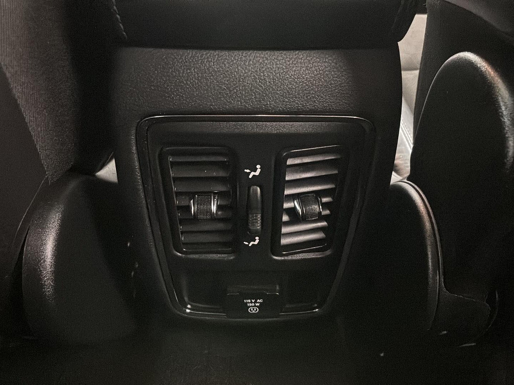 2020 Jeep Grand Cherokee Located at Smart Motors Toyota slide-image