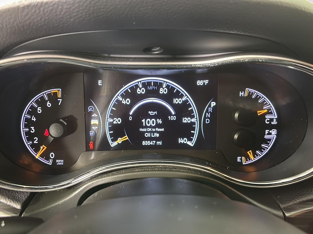 2020 Jeep Grand Cherokee Located at Smart Motors Toyota slide-image