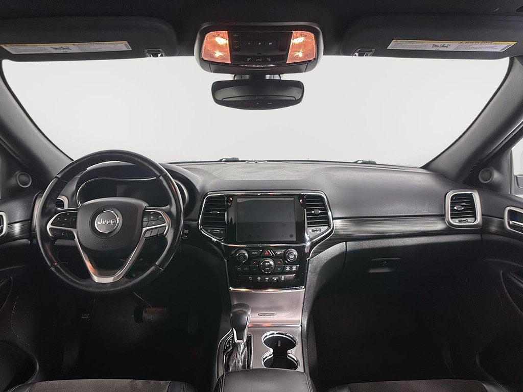 2020 Jeep Grand Cherokee Located at Smart Motors Toyota slide-image