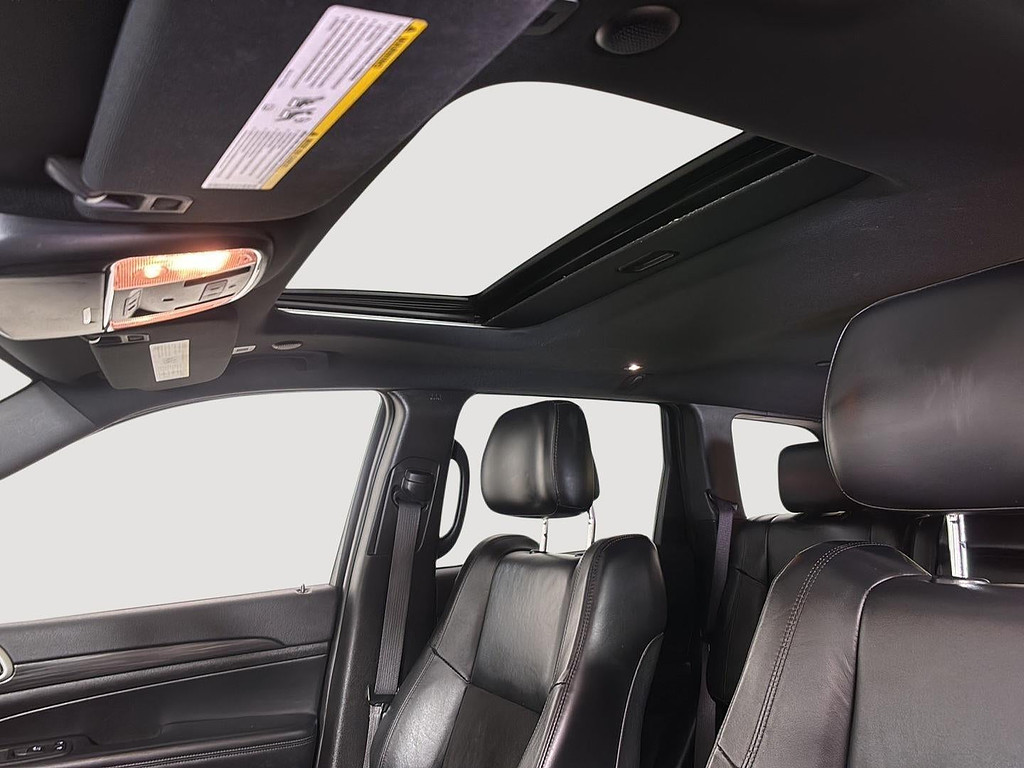 2020 Jeep Grand Cherokee Located at Smart Motors Toyota slide-image