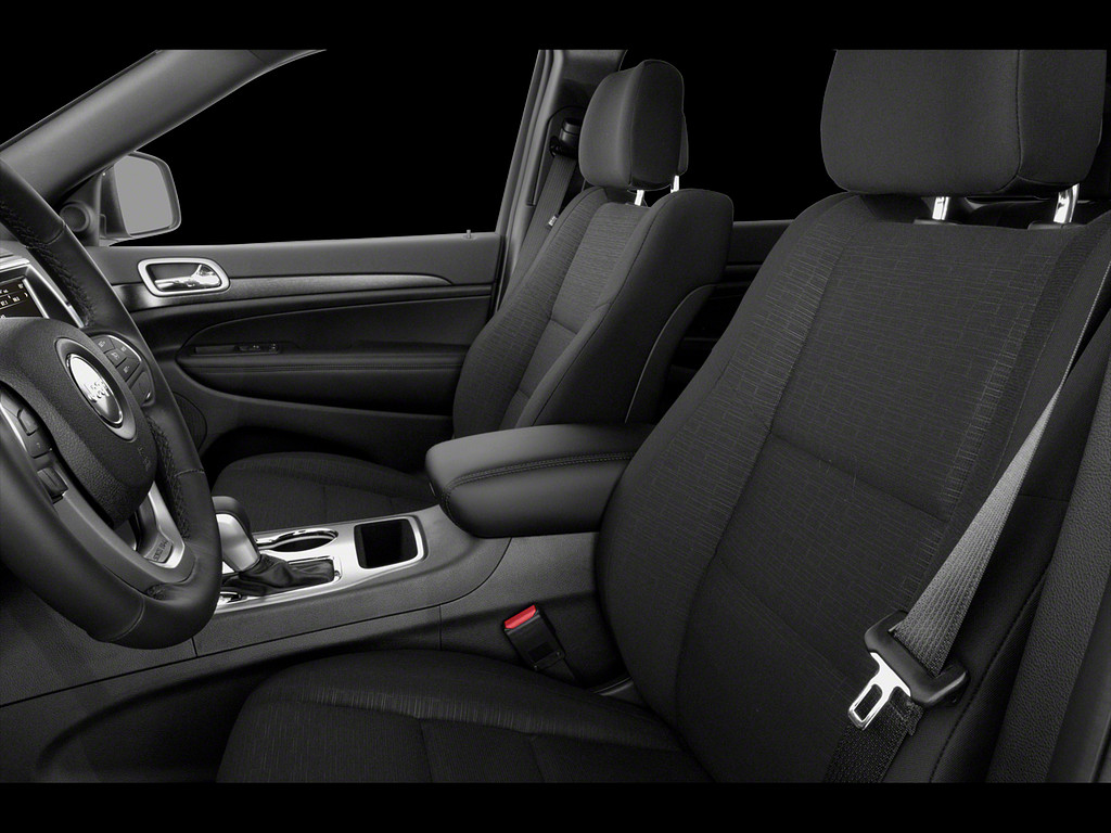 2020 Jeep Grand Cherokee Located at Smart Motors Toyota slide-image
