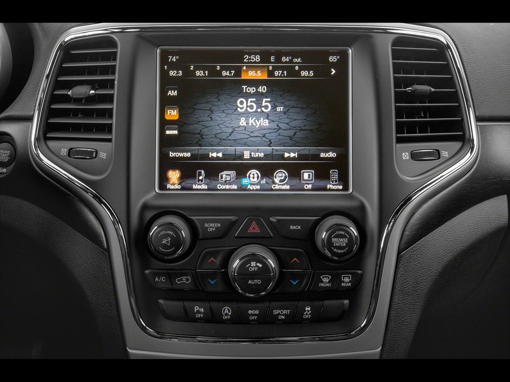 2020 Jeep Grand Cherokee Located at Smart Motors Toyota slide-image