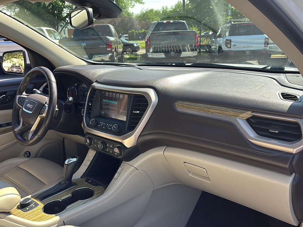 2017 GMC Acadia Located at Smart Motors Toyota light-box-slides