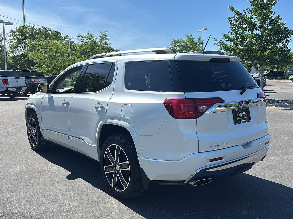 2017 GMC Acadia Located at Smart Motors Toyota light-box-slides