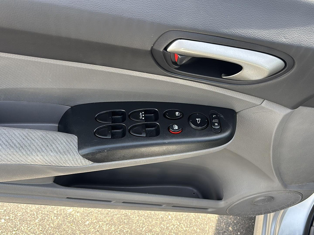 slide-image