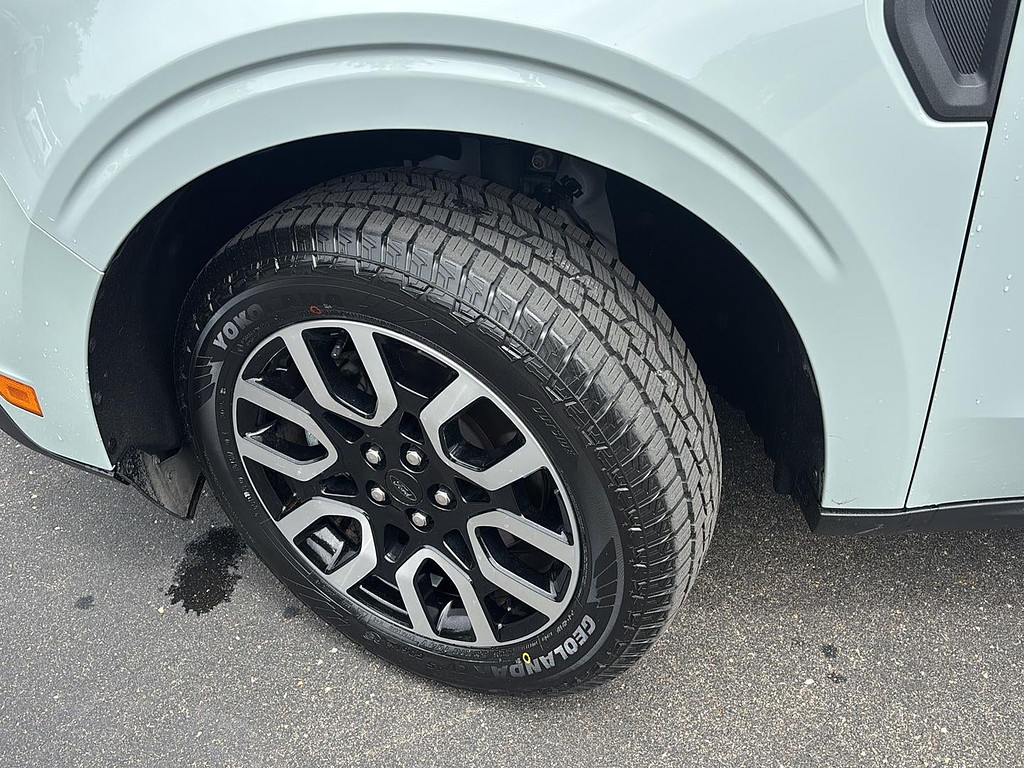 2024 Ford Maverick Located at Smart Motors Toyota slide-image
