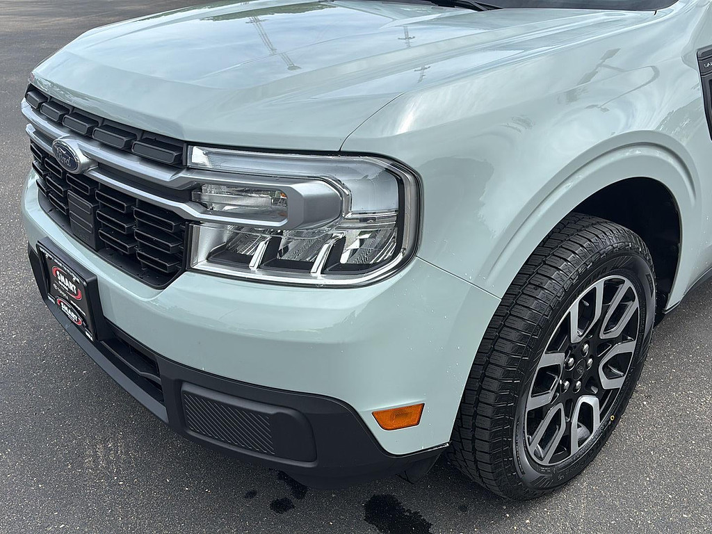 2024 Ford Maverick Located at Smart Motors Toyota slide-image