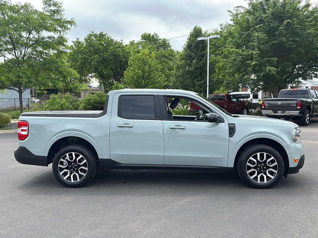 2024 Ford Maverick Located at Smart Motors Toyota light-box-slides