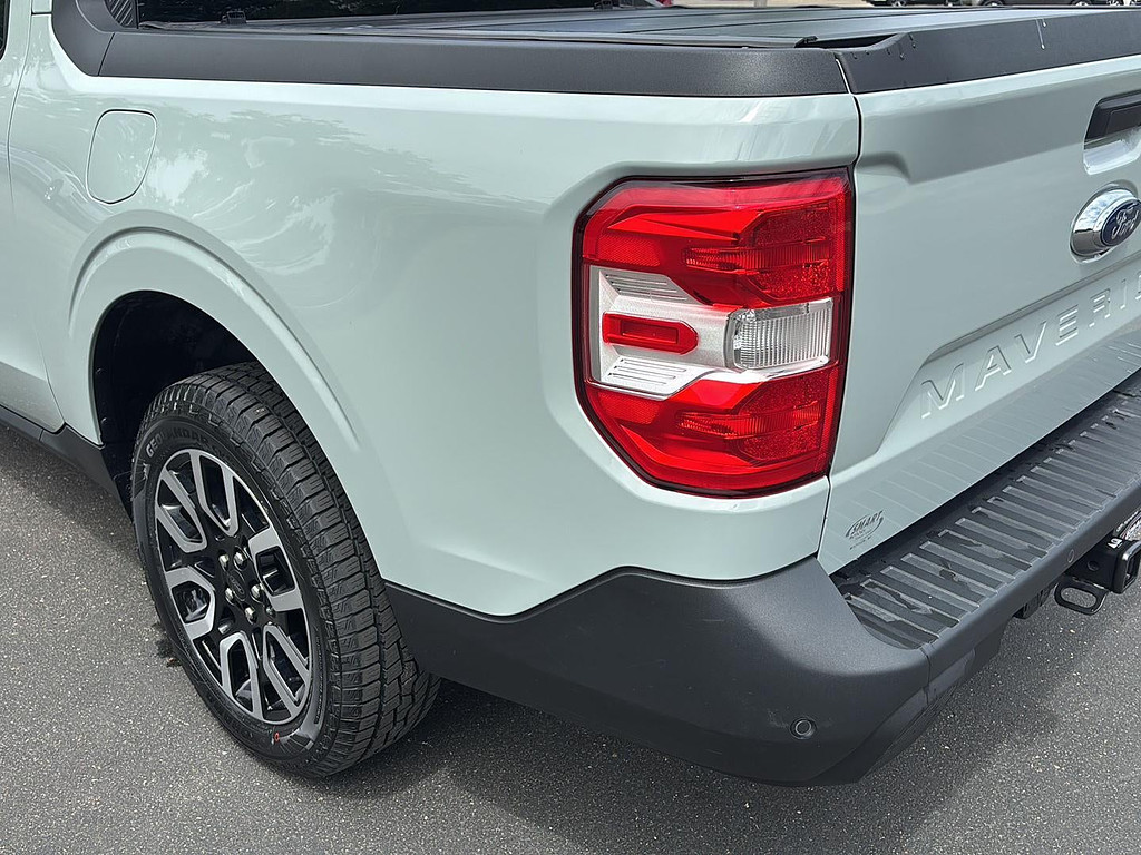 2024 Ford Maverick Located at Smart Motors Toyota slide-image