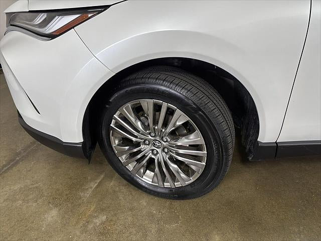 2024 Toyota Venza Located at Smart Motors Toyota slide-image