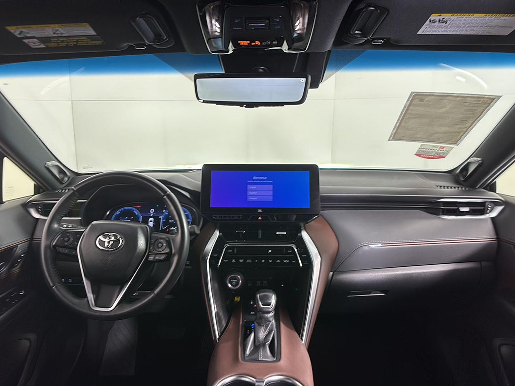 2024 Toyota Venza Limited - Photo 14