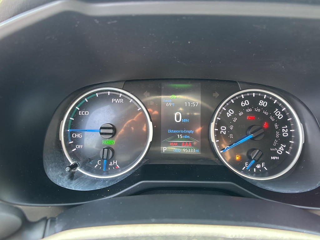2021 Toyota RAV4 Located at Smart Motors Toyota light-box-slides