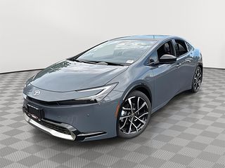 Thumbnail - 2026 Toyota Prius Plug-in Hybrid