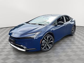 Thumbnail - 2026 Toyota Prius Plug-in Hybrid