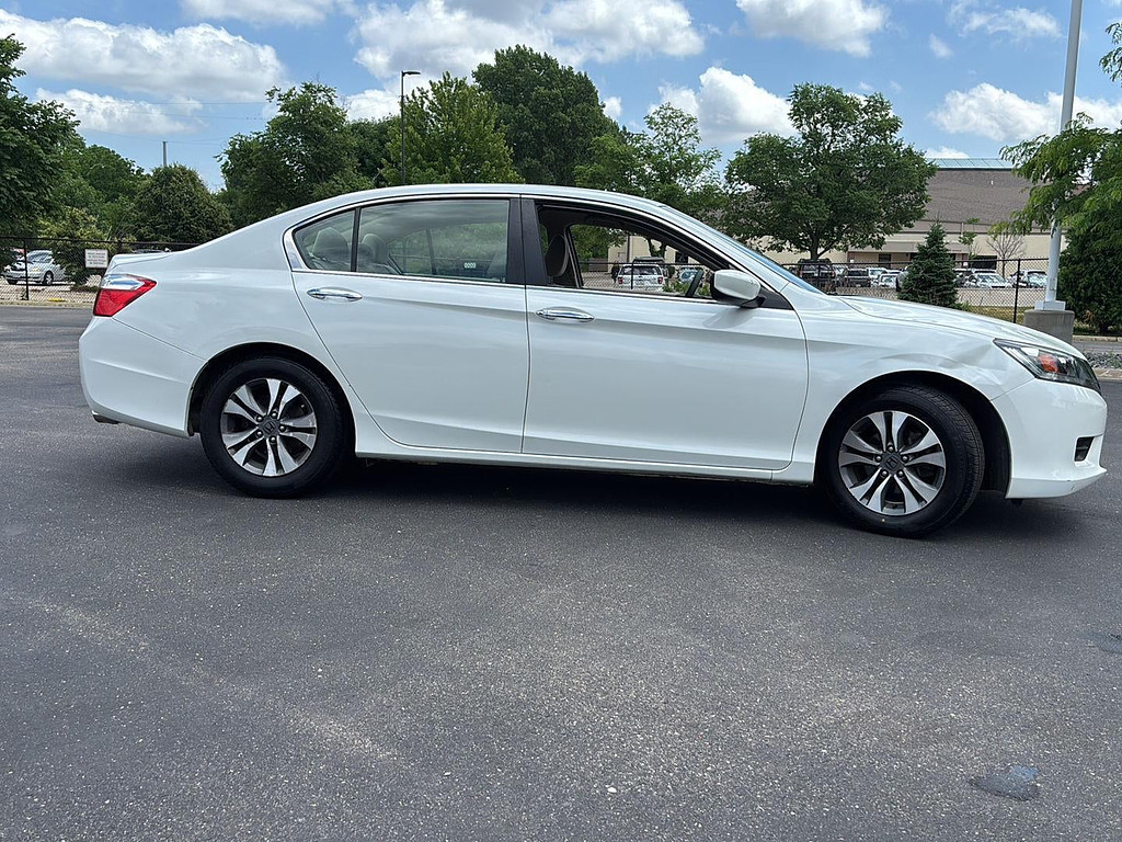 2013 Honda Accord Located at Smart Motors Toyota slide-image