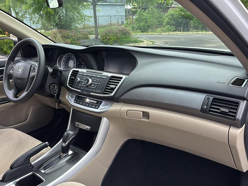 2013 Honda Accord Located at Smart Motors Toyota slide-image