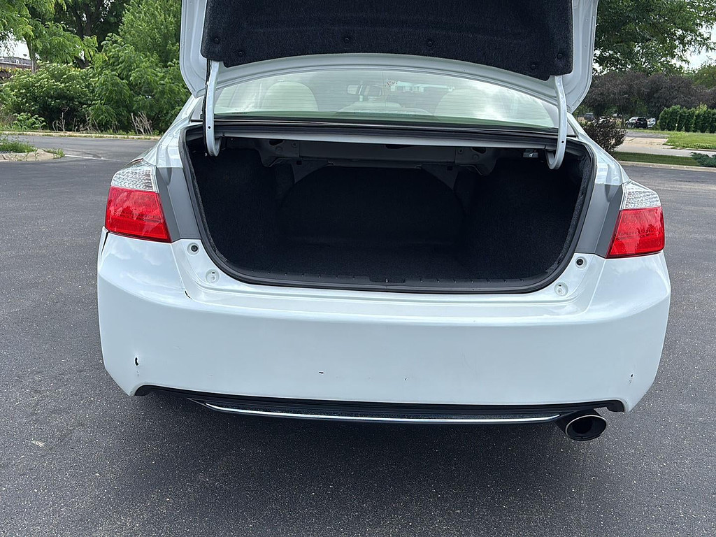 2013 Honda Accord Located at Smart Motors Toyota slide-image