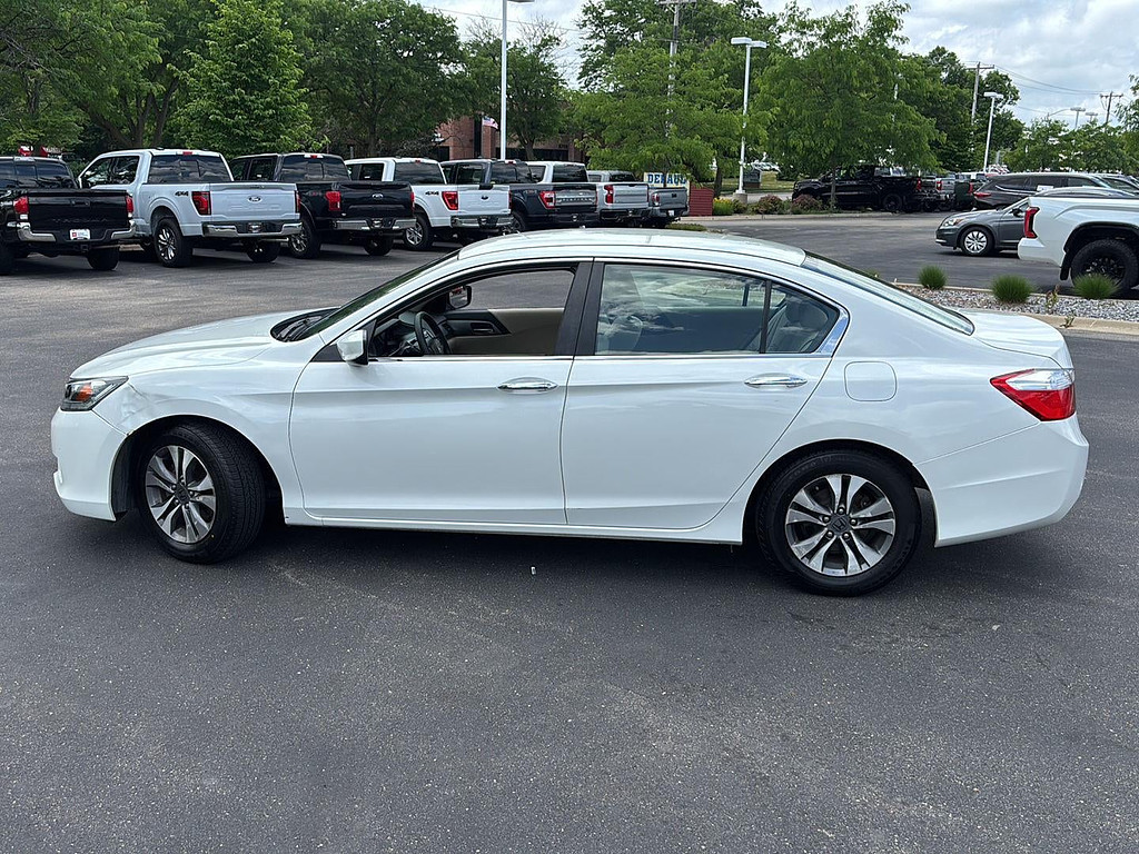 2013 Honda Accord Located at Smart Motors Toyota light-box-slides