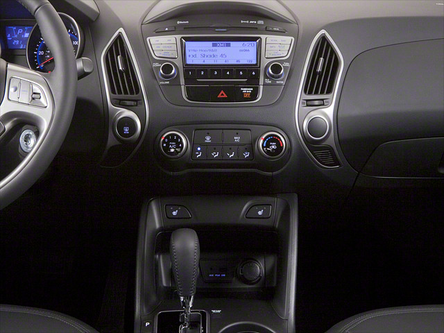 2012 Hyundai Tucson Located at Smart Motors Toyota light-box-slides