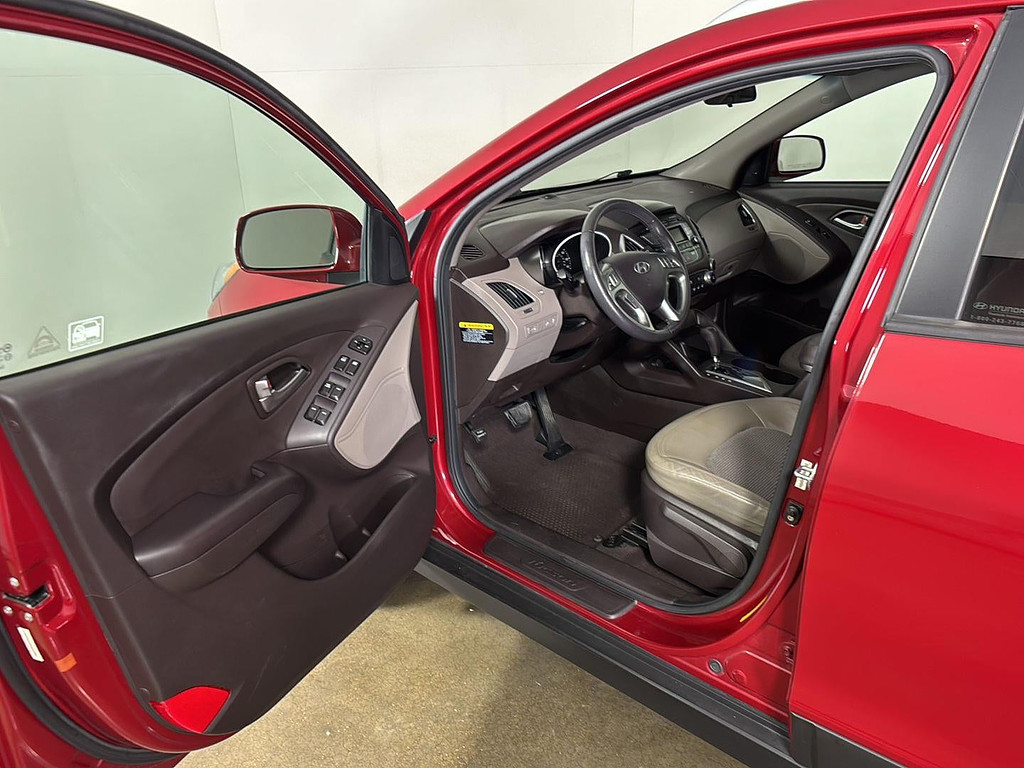 2012 Hyundai Tucson Located at Smart Motors Toyota slide-image