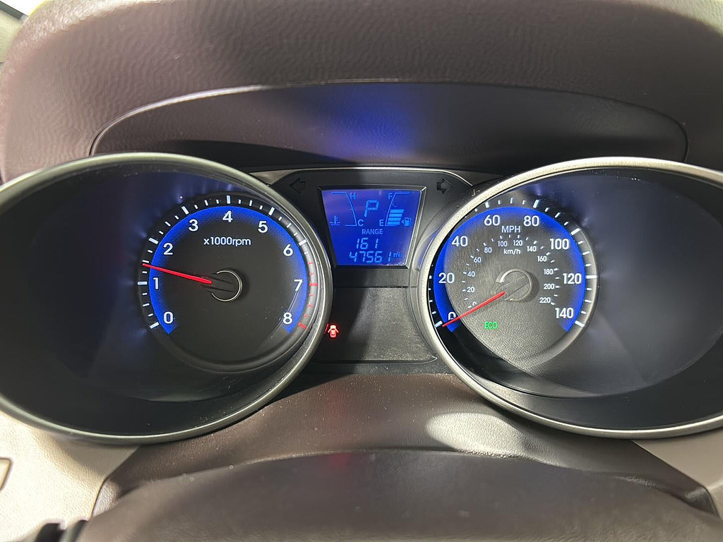 2012 Hyundai Tucson Located at Smart Motors Toyota light-box-slides