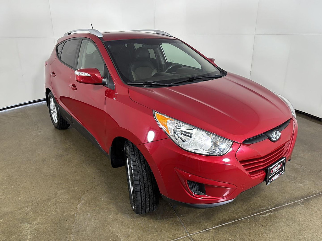 2012 Hyundai Tucson Located at Smart Motors Toyota light-box-slides