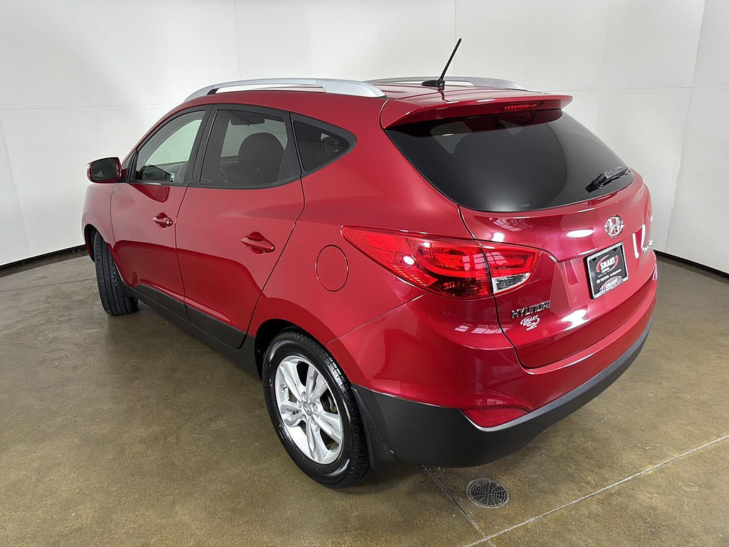 2012 Hyundai Tucson Located at Smart Motors Toyota light-box-slides