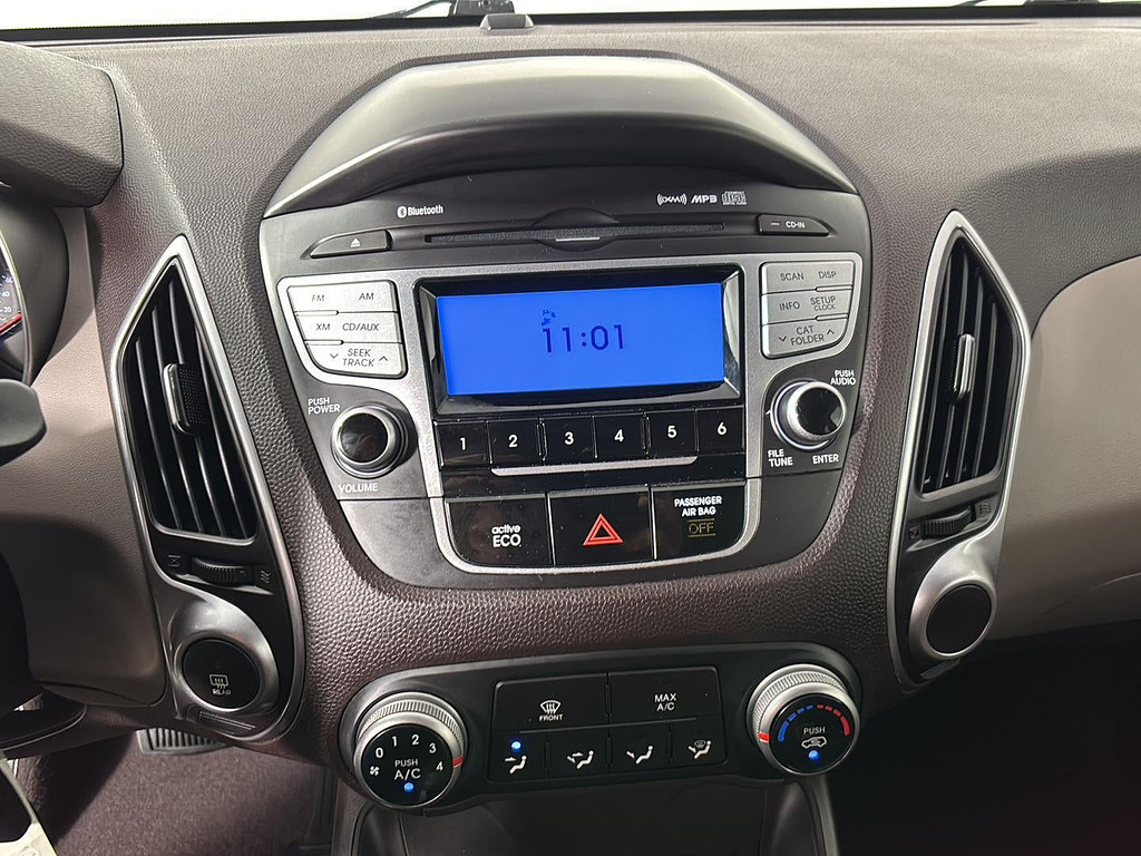 2012 Hyundai Tucson Located at Smart Motors Toyota light-box-slides