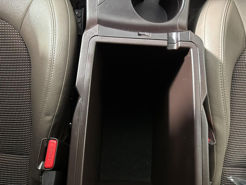 2012 Hyundai Tucson Located at Smart Motors Toyota slide-image