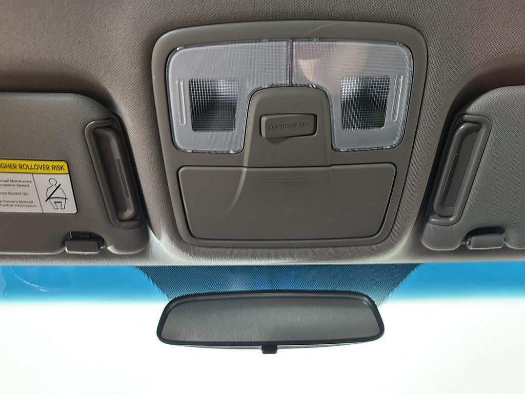 2012 Hyundai Tucson Located at Smart Motors Toyota light-box-slides