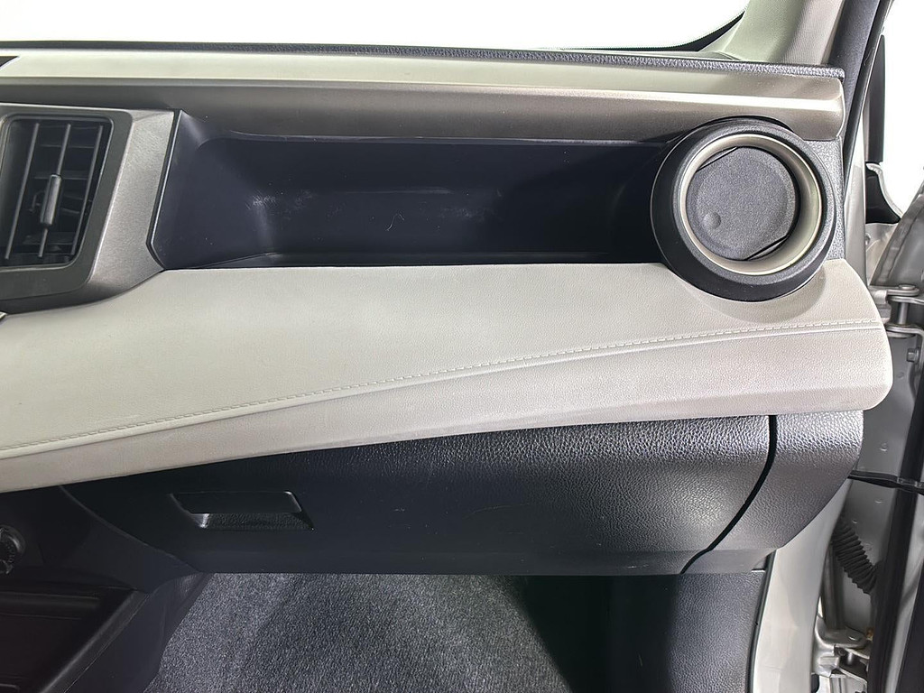2013 Toyota RAV4 Located at Smart Motors Toyota light-box-slides