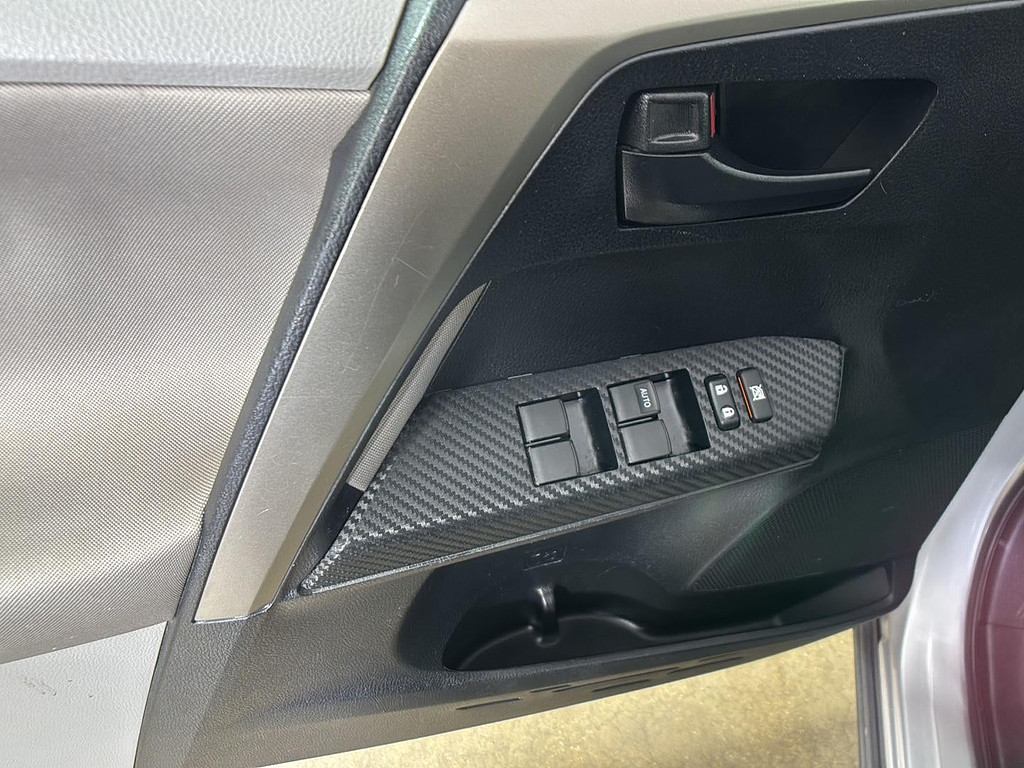 2013 Toyota RAV4 Located at Smart Motors Toyota light-box-slides