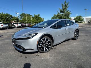 Thumbnail - 2026 Toyota Prius Plug-in Hybrid