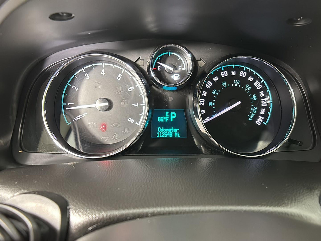 2012 Chevrolet Captiva Sport Fleet Located at Smart Motors Toyota light-box-slides
