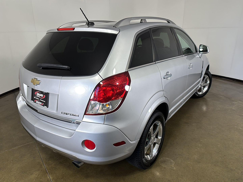 2012 Chevrolet Captiva Sport Fleet Located at Smart Motors Toyota light-box-slides