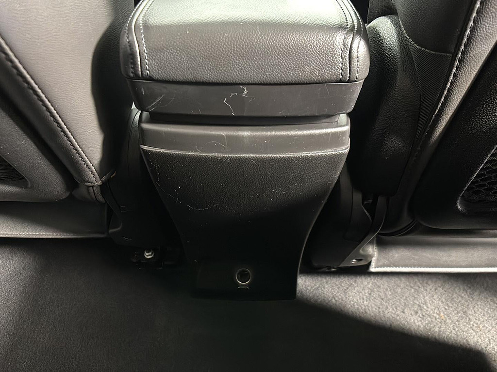 2012 Chevrolet Captiva Sport Fleet Located at Smart Motors Toyota light-box-slides
