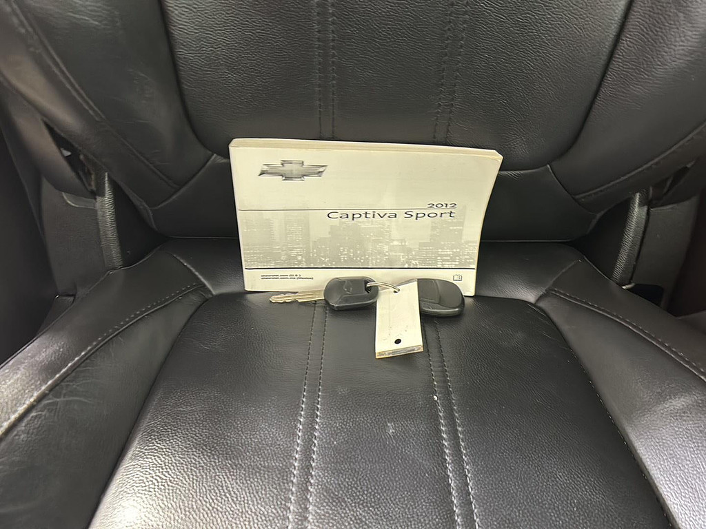 2012 Chevrolet Captiva Sport Fleet Located at Smart Motors Toyota light-box-slides