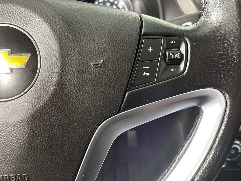 2012 Chevrolet Captiva Sport Fleet Located at Smart Motors Toyota slide-image