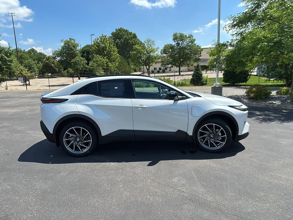 2026 Toyota C-HR Located at Smart Motors Toyota slide-image