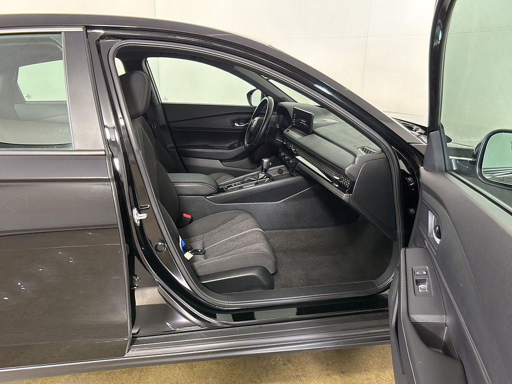 2023 Honda Accord Hybrid Located at Smart Motors Toyota slide-image