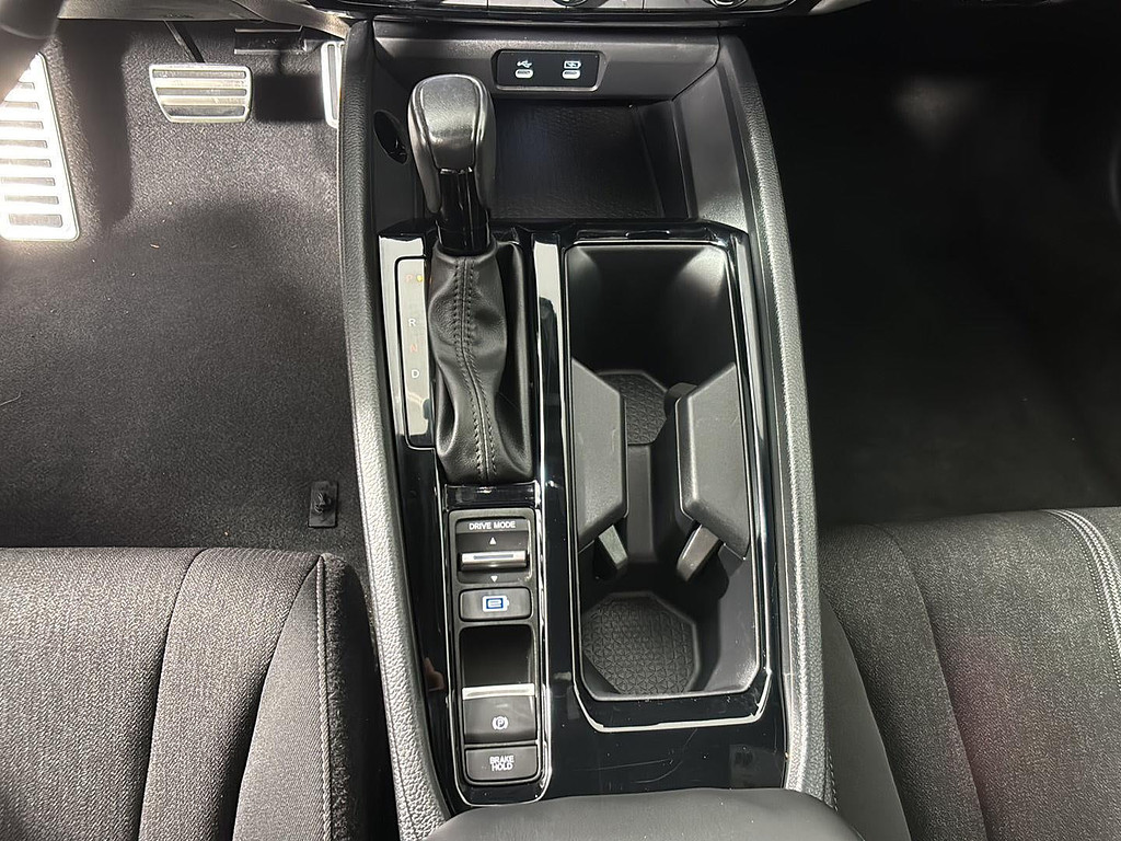 2023 Honda Accord Hybrid Located at Smart Motors Toyota slide-image