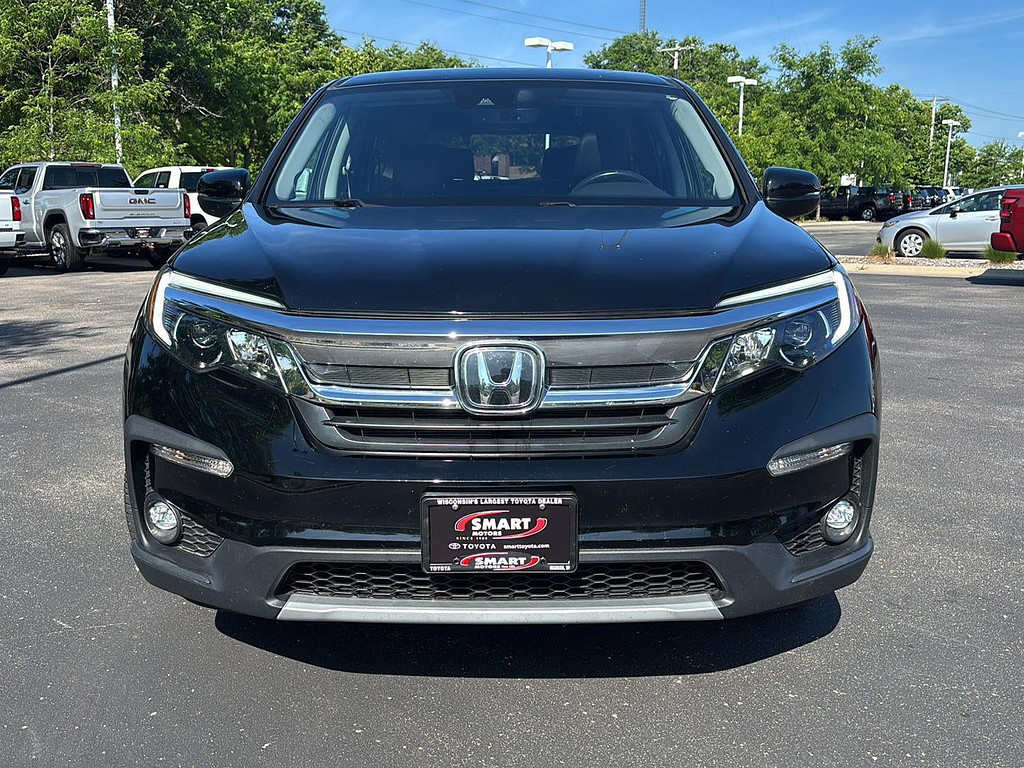 2019 Honda Pilot Located at Smart Motors Toyota light-box-slides
